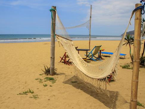 Canoa A Découvrir en Equateur - La Côte Pacifique