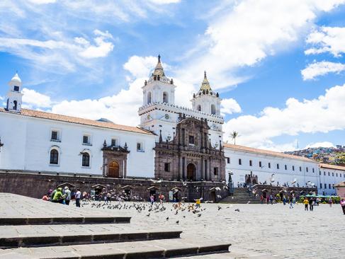 Quito - San Francisco Square A Découvrir en Equateur - Quito