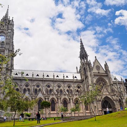 Quito - Basilique Du Vœu National A Découvrir en Equateur - Quito