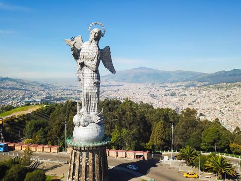 Quito - Statue De La Vierge Du Panecillo A Découvrir en Equateur - Quito