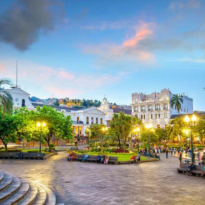 Quito - Plaza Grande A Découvrir en Equateur - Quito