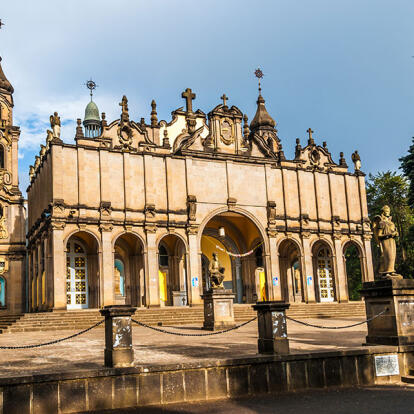 Addis-Abeba - Cathédrale A Découvrir en Ethiopie - Addis Abeba