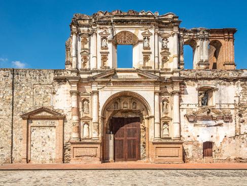 Antigua - Ruines De L'église De La Compagnie De Jésus A Découvrir au Guatemala - Antigua