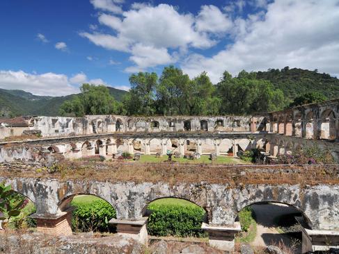 Antigua, église Et Couvent Des Capucines A Découvrir au Guatemala - Antigua
