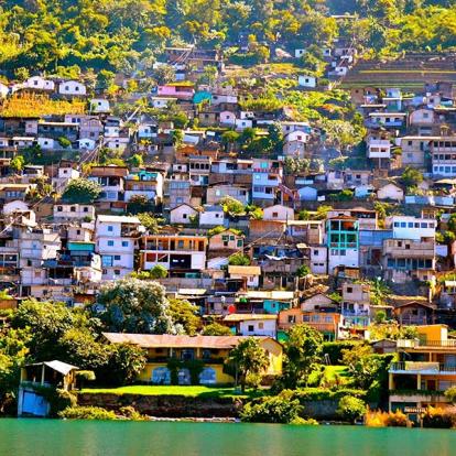 Navigation Sur Le Lac Atitlan A Découvrir au Guatemala - Le Lac Atitlán