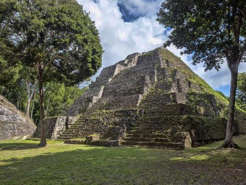 Yaxha A Découvrir au Guatemala - Yaxha
