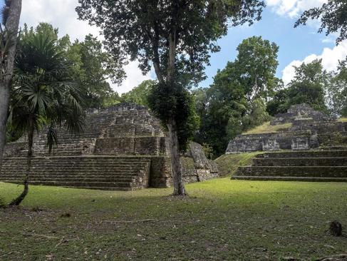 Yaxha A Découvrir au Guatemala - Yaxha
