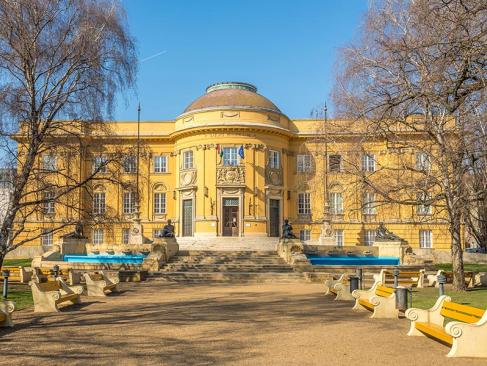 Debrecen - Bâtiment Du Musée Deri A Découvrir en Hongrie - Debrecen