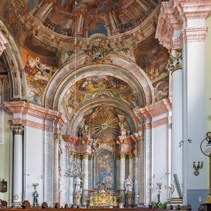 Eger - Église Saint-Antoine à Padoue A Découvrir en Hongrie - Eger