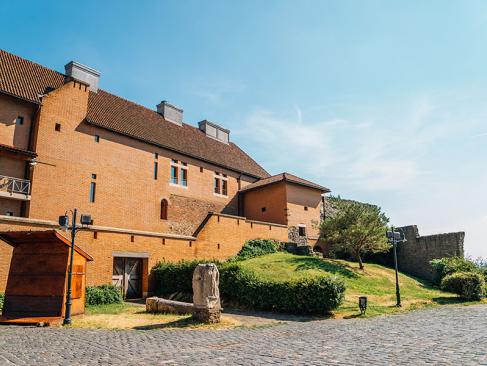 Esztergom - Château Royal A Découvrir en Hongrie - Esztergom
