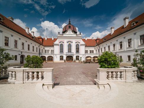 A Découvrir en Hongrie - Le Château de Gödöllo