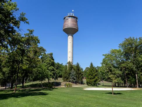 Parc Du Jardin De L'archevêque à Kalocsa A Découvrir en Hongrie - Kalocsa