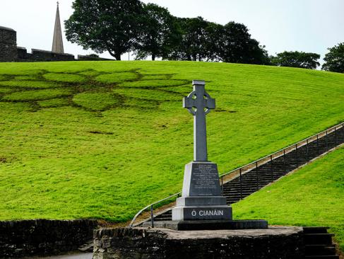 Erry - The Sean Keenan Memorial Monument A Découvrir en Irlande - Derry