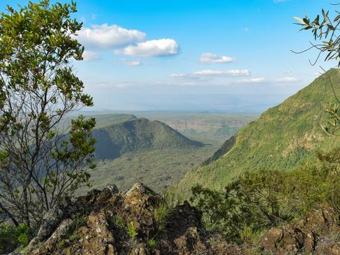Cratère Volcanique Sur Le Mont Suswa, Vallée Du Rift A Découvrir au Kenya - La Vallée du Rift