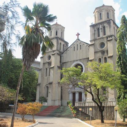 Mombasa - Cathédrale Du Saint-Esprit A Découvrir au Kenya - Mombasa