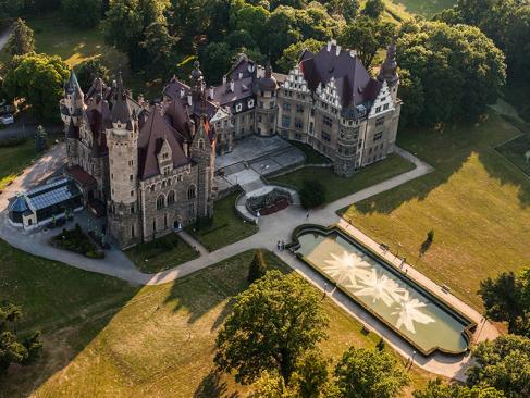 A Découvrir en Pologne - Le Château de Moszna