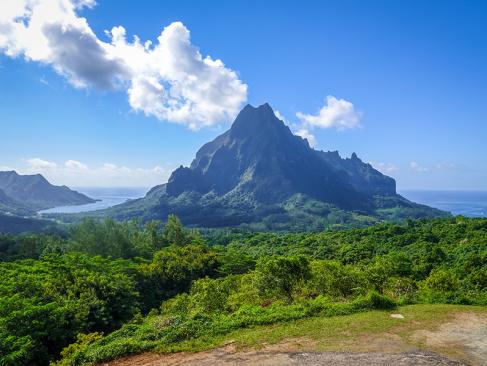 A Découvir en Polynésie Française - La Baie de Cook à Moorea