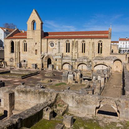 Coimbra - Monastère De Santa Clara Velha A Découvrir au Portugal - Coimbra
