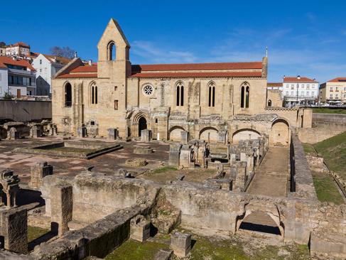 Coimbra - Monastère De Santa Clara Velha A Découvrir au Portugal - Coimbra