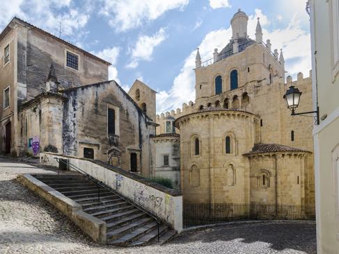 Coimbra - Cathédrale A Découvrir au Portugal - Coimbra