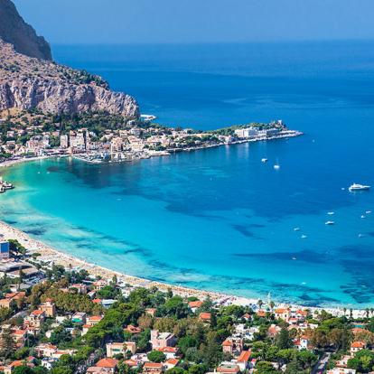 Palermo - Vue Panoramique Sur La Plage Blanche De Mondello A Découvrir en Sicile - Palerme