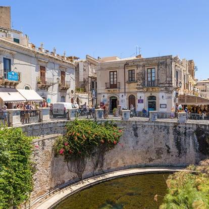 Syracuse - La source d'Arethuza A Découvrir en Sicile - Syracuse