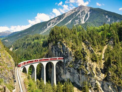 Viaduc De Landwasser A Découvrir en Suisse - Canton des Grisons