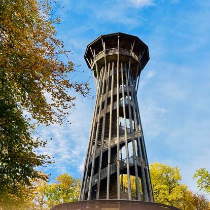 Lausanne - Tour De Sauvabelin A Découvrir en Suisse - Lausanne