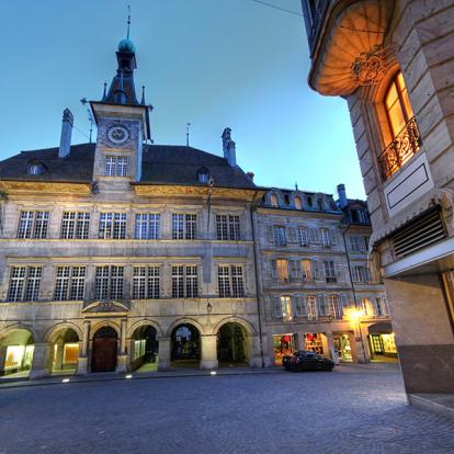 Lausanne - Hôtel De Ville, Place De La Palud A Découvrir en Suisse - Lausanne