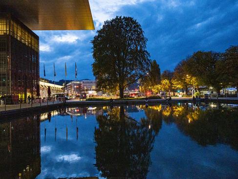 Lucerne - Crépuscule Au KKL A Découvrir en Suisse - Lucerne