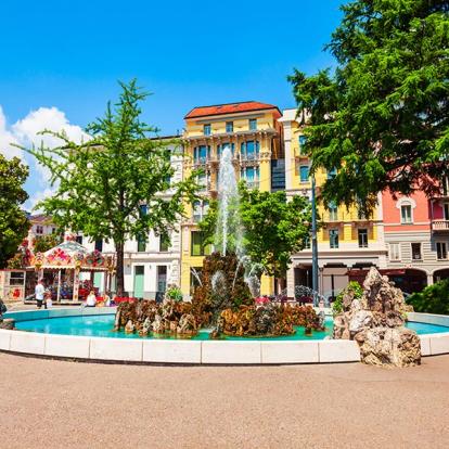 Lugano - Fontaine De La Place Piazza Manzoni A Découvrir en Suisse - Lugano