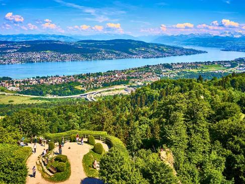 Zurich - Vue Sur Le Lac De Zurich Et Les Alpes Depuis Le Célèbre Point De Vue D'Uetliberg A Découvrir en Suisse - Zurich
