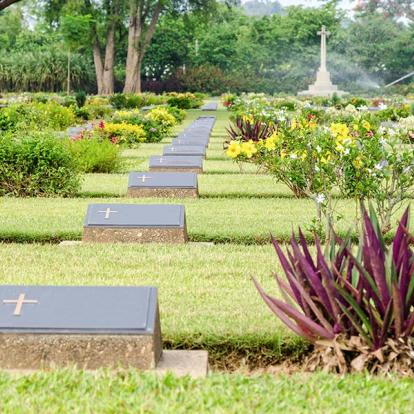Kanchanaburi - Cimetière Militaire De Chungkai A Découvrir en Thaïlande - Kanchanaburi