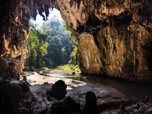 Grotte De Tham Nam Lod, Attraction Touristique Populaire à Mae Hong Son A Découvrir en Thaïlande - Mae Hong Son