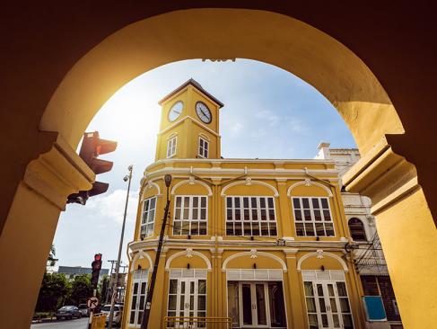 Phuket - Chino-Portuguese Clock Tower In Old Town A Découvrir en Thaïlande - Phuket