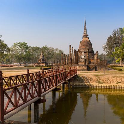 Sukhothai  - Wat Sa Si A Découvrir en Thaïlande - Le Parc historique de Sukhothai
