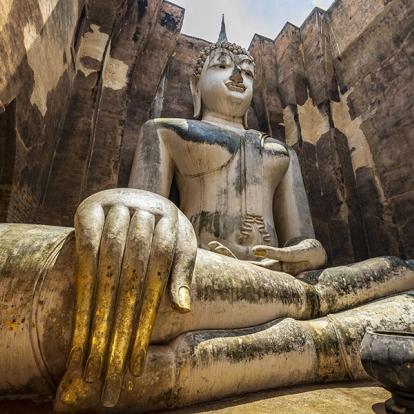 Sukhothai - Wat Si Chum A Découvrir en Thaïlande - Le Parc historique de Sukhothai
