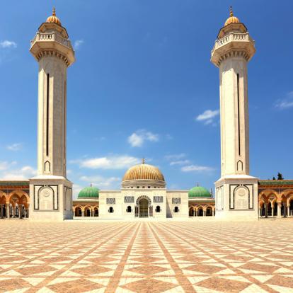 Monastir - Mausolée De Bourguiba A Découvrir en Tunisie - Monastir