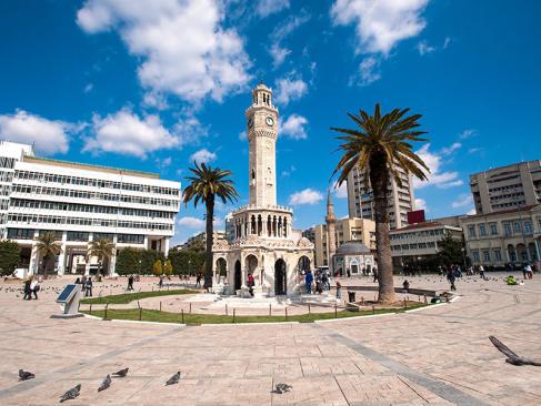 Izmir - Tour De L'Horloge A Découvrir en Turquie - Izmir