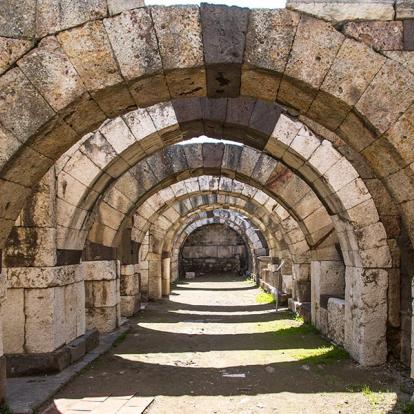 Izmir - Ruines de la ville antique de Smyrne A Découvrir en Turquie - Izmir