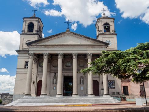 Paysandu - Basilique Notre-Dame Du Rosaire Et Saint Benoît De Palerme A Découvrir en Uruguay - Paysandú