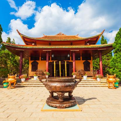 Dalat -  Truc Lam Temple A Découvrir au Vietnam - Dalat et les Haut Plateaux