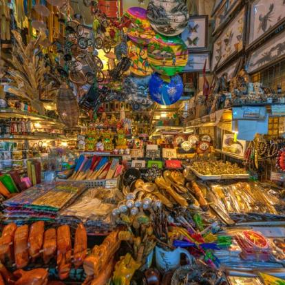 Ho Chi Minh - Marché Ben Thanh A Découvrir au Vietnam - Hô Chi Minh