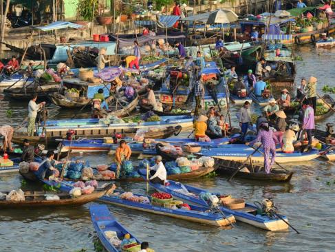 Delta Du Mekon - Marché Flottant A Découvrir au Vietnam -  Le Delta du Mékong