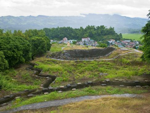 Dien Bien Phu - Tranchées Recouvertes A Découvrir au Vietnam - Dien Bien Phu