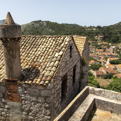 Lastovo Village - Cheminées Traditionnelles A Découvrir en Croatie - Lastovo