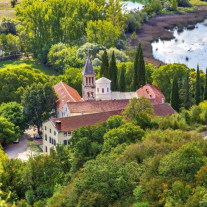 Krak -  Monastère Dédié à Saint-Archange Michel A Découvrir en Croatie - Le Parc National de Krka