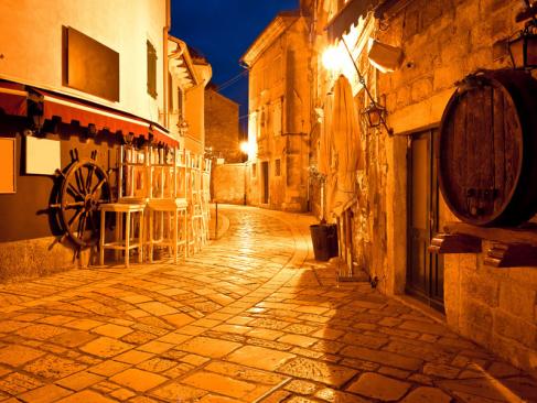 Porec - Old Street A Découvrir en Croatie - Porec
