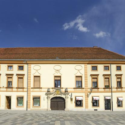 Varazdin - Palais Draskovic A Découvrir en Croatie - Varazdin