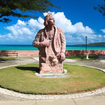 Baracoa - Statue Christophe Colomb A Découvrir à Cuba - Baracoa